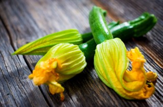 Come pulire i fiori di zucca per le nostre preparazioni in cucina
