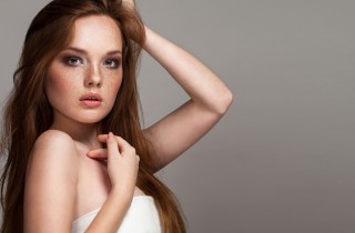 Trucco per chi ha le lentiggini: il make-up per valorizzare il viso