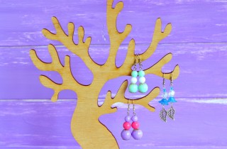 Porta orecchini fai da te: 2 idee creative