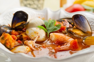 Zuppa di pesce: 2 ricette gustose da provare