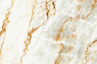 Decoupage effetto marmo: la realizzazione dello sfondo particolare