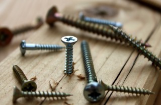 Come aggiustare una vite spanata