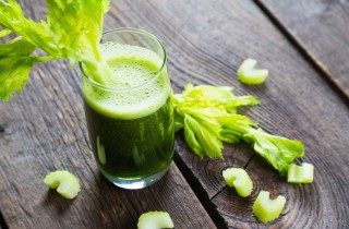Succo di sedano, il superfood che va di moda su Instagram
