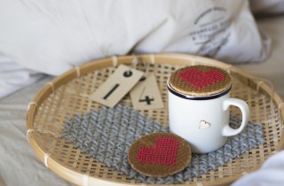 Cuori punto croce: 7 schemi gratis per il ricamo romantico