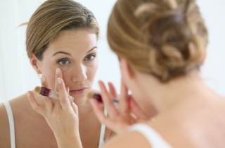 Zampe di gallina, come ridurre le rughe vicino agli occhi