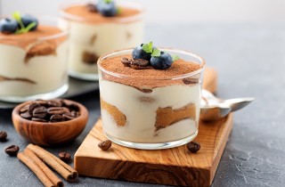 Tiramisù in bicchiere: come si prepara per un fine pasto elegante
