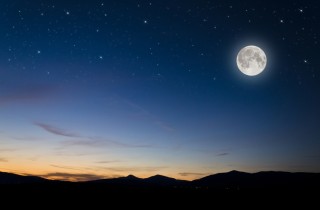 Poesie sulla luna: le più belle ed emozionanti