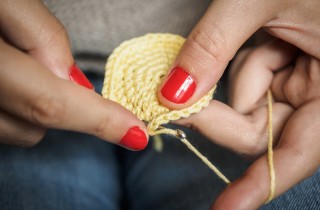 Copri damigiana uncinetto: come farlo per decorare il contenitore