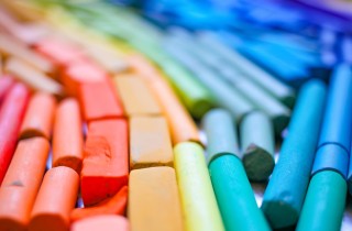 Riciclo creativo per bambini: pittura lavabile con i vecchi gessetti