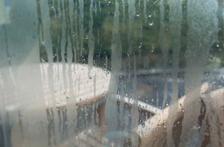 Come togliere l’umidità in casa: 6 rimedi per mantenere il livello ottimale