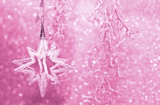 Addobbi natalizi rosa: 4 idee fai da te per decorazioni trendy