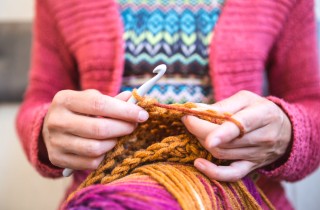 Come bordare una coperta o un plaid con l'uncinetto: tutorial e spiegazioni