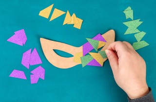 Maschere di Carnevale fai da te: 7 sagome e le idee per decorarle