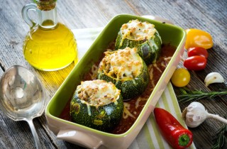 Come cucinare le zucchine tonde in padella o ripiene al forno