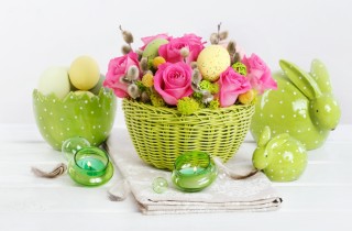 Centrotavola di Pasqua fai da te: 9 idee con e senza fiori