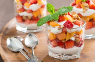 Dolci al cucchiaio con panna montata: 7 idee facili e sfiziose