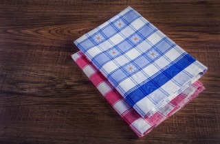 Come disinfettare gli strofinacci da cucina