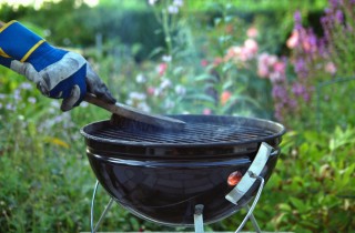 Pulire il guanto da barbecue: ecco come fare