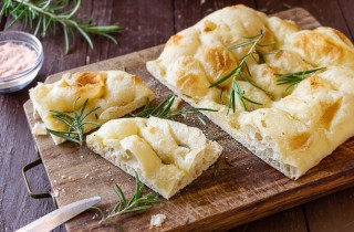 Salamoia per focaccia: la ricetta veloce facile