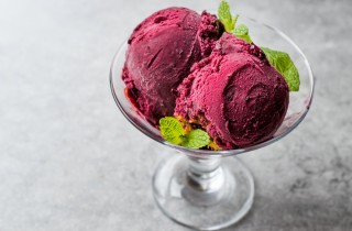 Come fare il sorbetto di gelsi per un fine pasto rinfrescante