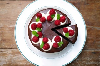 Torte decorate con panna e cioccolato: 7 decorazioni da gustare