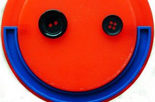 Come attaccare un bottone senza ago e filo: 2 metodi