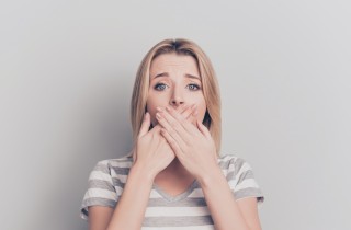 I rimedi della nonna contro le afte in bocca che funzionano