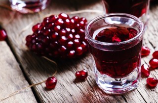 La ricetta del liquore di melagrana da fare in autunno