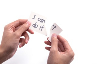 4 modi per rafforzare la fiducia in te stessa