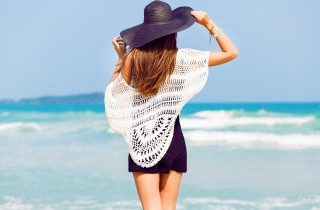 Aperitivo in spiaggia: l'outfit da sfoggiare per l'occasione