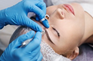 Microblading alle sopracciglia: cos'è e quanto dura