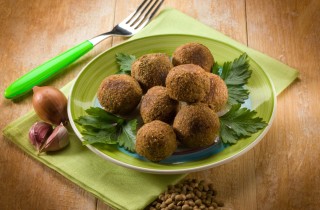 Polpette di lenticchie: come farle al forno, vegane o al sugo