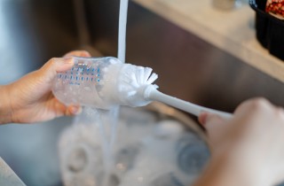 Come sterilizzare i biberon in lavastoviglie