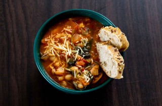 Ribollita toscana, la ricetta originale da provare a casa