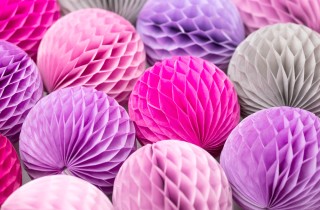 Decori natalizi a nido d'ape fai da te: come realizzarli con passaggi semplici