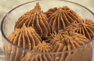 Mousse di caprino e cioccolato di Chef in Camicia