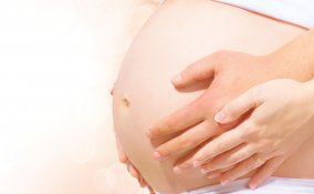 papà gravidanza coppia bambino figlio figlia mamma