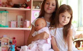 stanza di due bambine