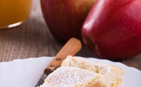 crostata di mele e marmellata