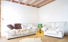 come riparare il divano in pelle