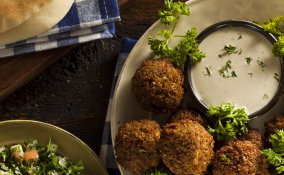 Non solo foglie e semi: la dieta vegana