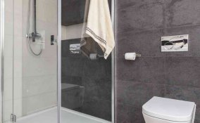 come pulire la doccia