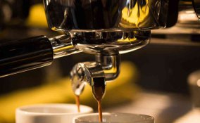 come pulire la macchina del caffè espresso