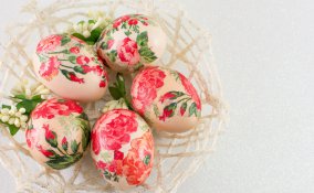 decoupage uova di pasqua, decorare uova di pasqua decoupage, decoupage uova polisterolo 
