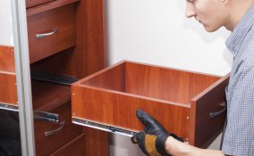 cassetto sfondato, riparare cassetto sfondato, aggiustare cassetto sfondato