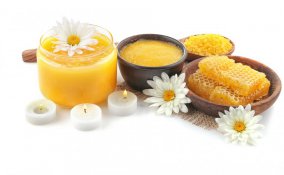 scub viso fatto in casa, scrub viso miele zucchero