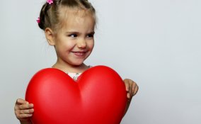 san valentino, bambina