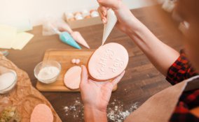 decorare torte pasta di zucchero, lettere pasta di zucchero