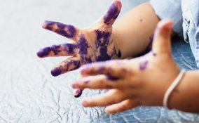 macchie di inchiostro, mani, bambini