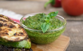 pesto zucchine crude